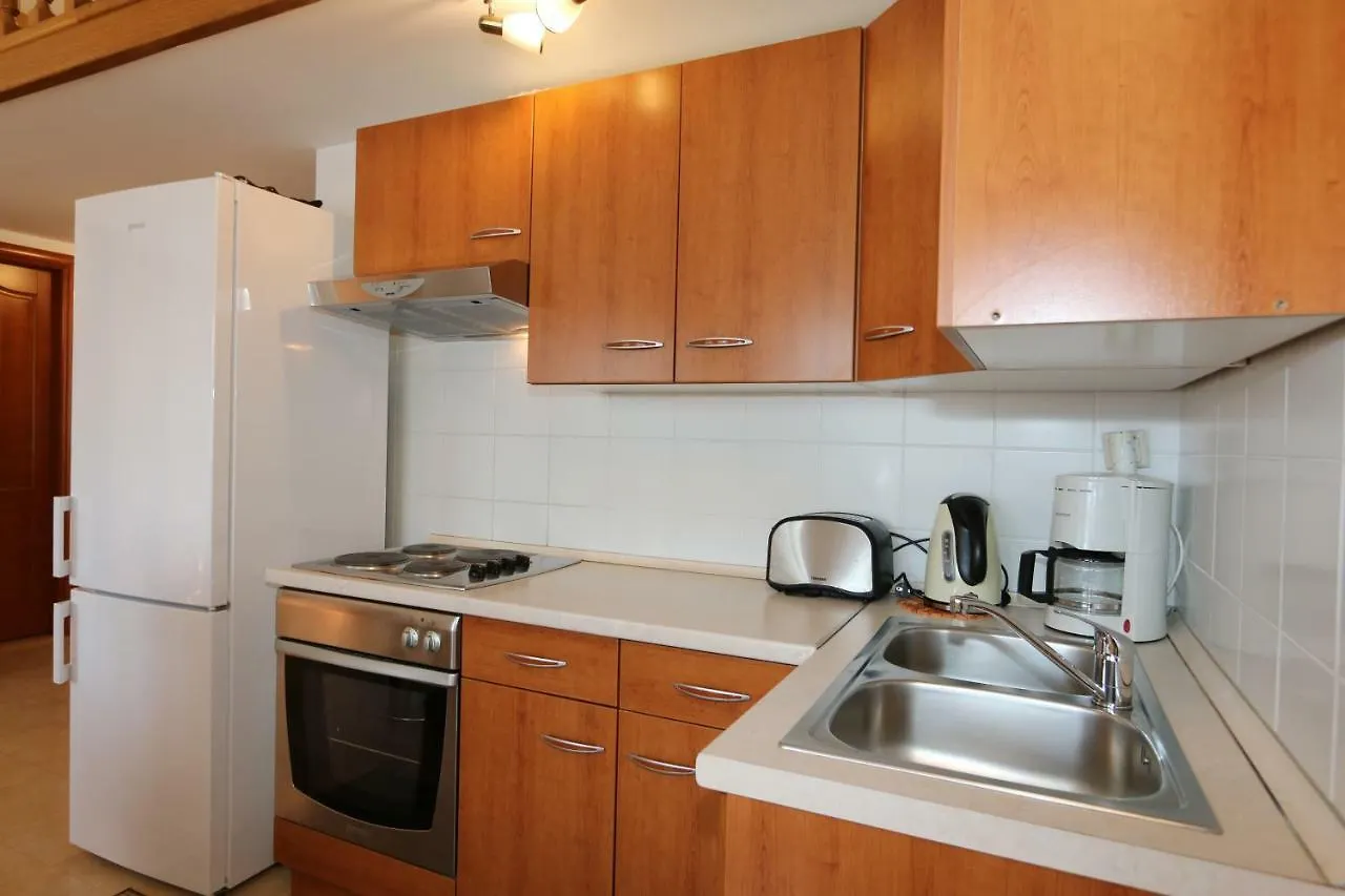 Apartmani Dani Malinska 0*,  Chorvatsko